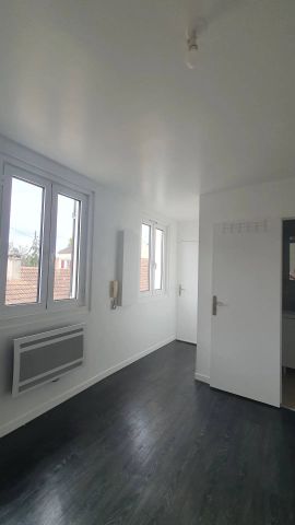 F2 de 28 m² à Chatou. - Photo 3