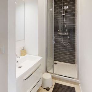 MAZADES Roommate 4 Bedrooms at Toulouse - Photo 3