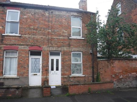 2 bedroom end of terrace house to rent - Photo 5