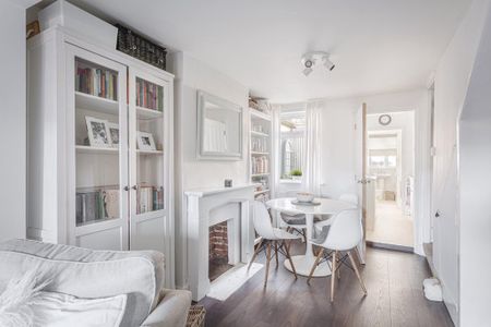 2 bedroom terraced house to rent - Photo 3