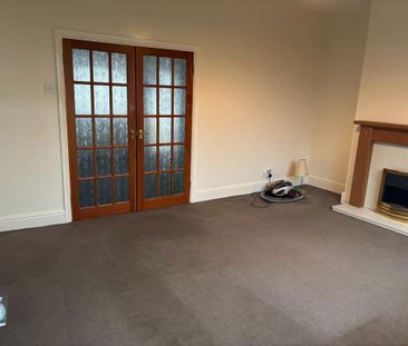 2 bedroom semi-detached house to rent - Photo 3