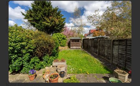 Room in a Shared House, Crown Lane, SM4 - Photo 5