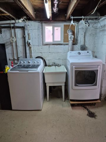 For Lease - 42 Cranbrooke Avenue Unit# Main, Toronto, Ontario - Photo 4