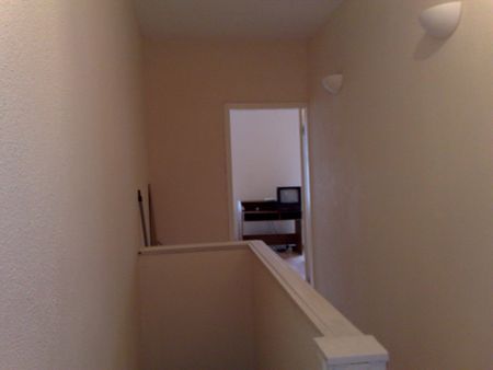 Room in a Shared House, Haydn Road, NG5 - Photo 5