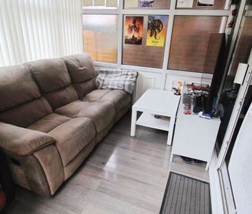 Wolfsbane Drive, Walsall - Photo 4