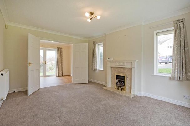 4 bedroom house to rent - Photo 1