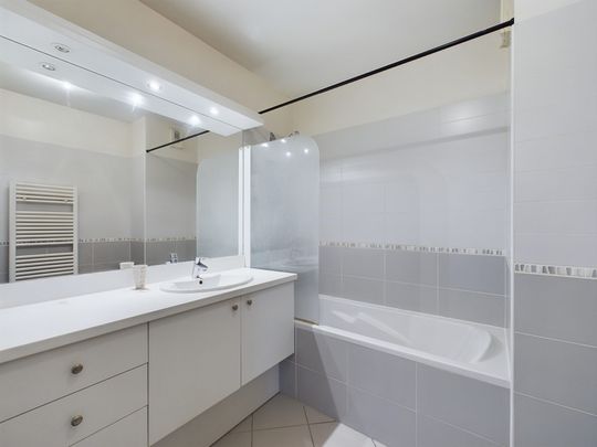 Location Appartement 3 pièces 73m² VILLEURBANNE 69100 - Photo 1