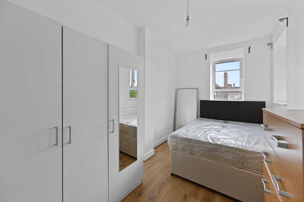 Price £692 pw - Available 08/10/2025 - Furnished - Photo 1