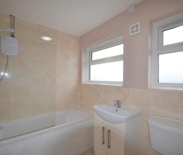 3 bedroom semi-detached house to rent - Photo 6