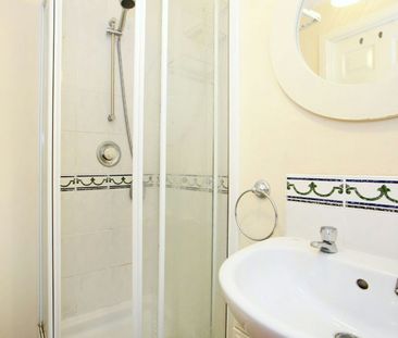 Maisonette to rent on - Photo 3