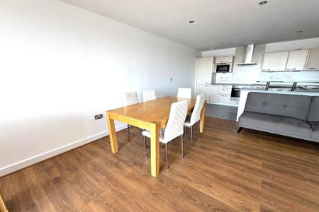 2 bedroom apartment to rent - Photo 4