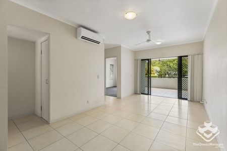 Centrally Located | 2 Bedroom | 2 Bathroom | 2 Secure Carparks - Photo 3
