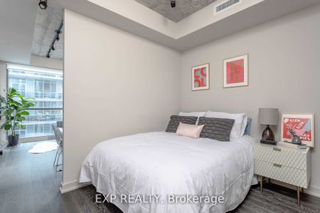 For Lease - 39 Brant Street Unit# 416, Toronto, Ontario - Photo 3