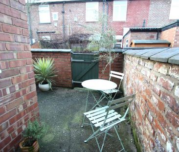 2 bedroom terraced house to rent - Photo 3