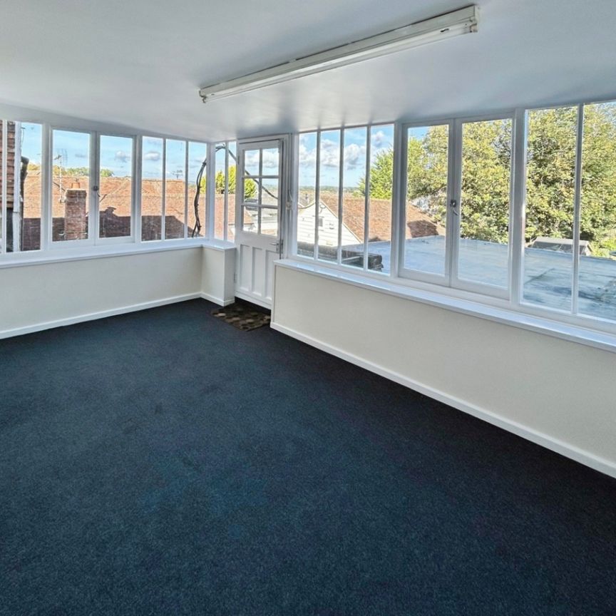 3 bedroom Flat To Let Total Size: 2024 SQ FT - Photo 1