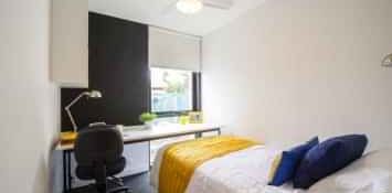 2 Bedroom Apartment - Accessible Bedroom - Photo 2