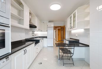 Apartamento T4 em Lisboa