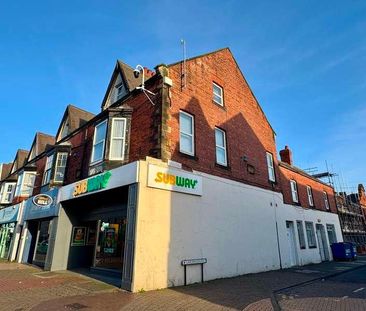 Laburnum Avenue, Whitley Bay. . **large Maisonette, NE26 - Photo 1