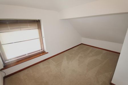 2 bedroom maisonette to rent - Photo 3