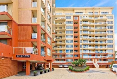 HUGE APARTMENT WITH GARDEN - CHOICE OF FURNISHED OR UNFURNISHED - Photo 5