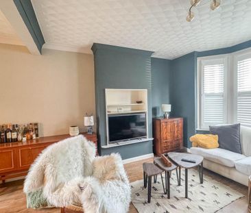 3 bedroom terraced house to rent - Photo 2