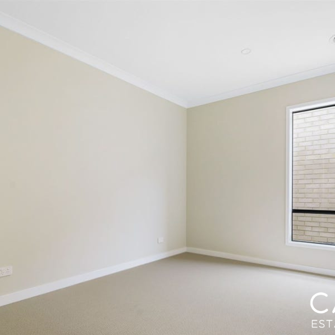 15 Shulze Drive, Clyde North - Photo 1