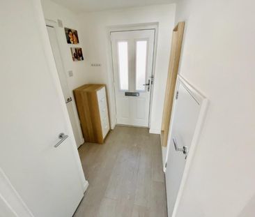 1 bedroom Flat To Let - Photo 6