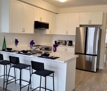 For Lease - 2135 Speare Court, Innisfil, Ontario - Photo 4