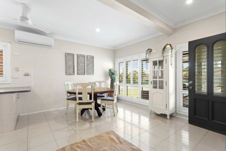 Spacious 1 Bedroom Flat - Great Location! - Photo 2
