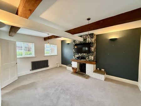 4 bedroom detached house to rent - Photo 2
