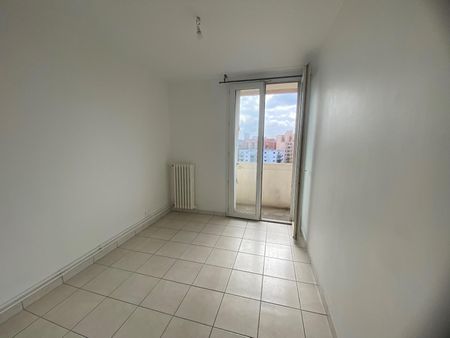 APPARTEMENT T4 73M - Photo 3