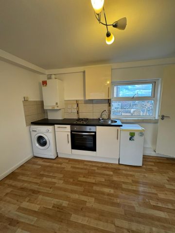 Studio Flat, Downs Road, E5 - Photo 2