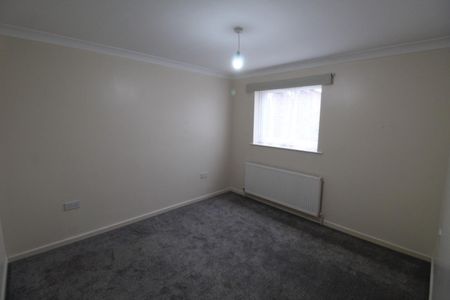 3 bedroom House To Let - Photo 4