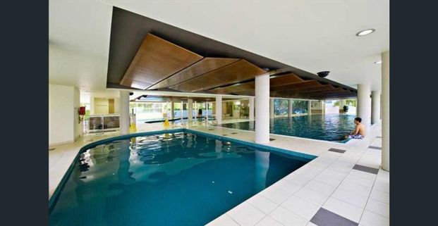 Executive Apartment with extra large entertaining Terrace - Photo 1