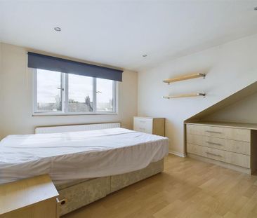 5 bedroom maisonette to rent - Photo 1