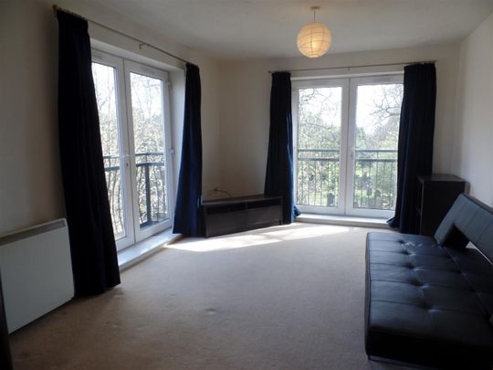 2 Bed Flat For Rent - Photo 1