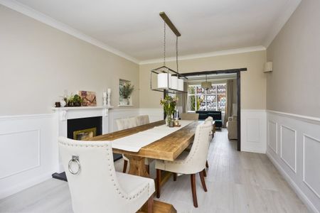 3 bedroom detached house to rent - Photo 3