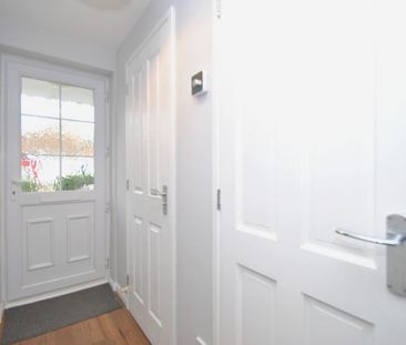 2 bedroom end of terrace house to rent - Photo 1