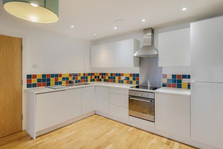 2 bedroom flat to rent - Photo 5