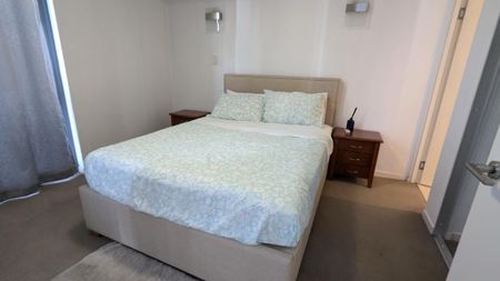 East Perth - Photo 2