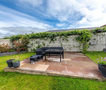 4 bedroom detached house to rent - Photo 1