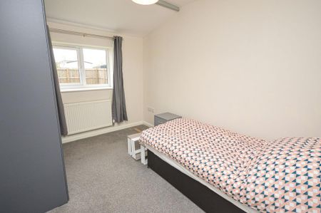 3 bedroom property to rent - Photo 4