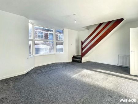 2 bedroom maisonette to rent - Photo 2