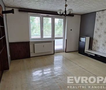 PRONÁJEM BYTU 3 + 1 + balkon + sklep - Fotografie 1