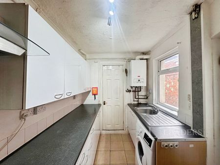1 bedroom terraced to rent Room 1 Hubert Road, B29 - Photo 2