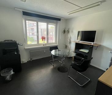 Grosszügige Wohnung an zentraler Lage - Photo 3