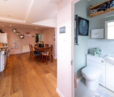 2 Bed Terraced House, Sun Ln, SE3 - Photo 5