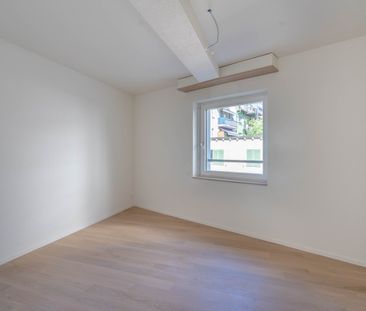 ZENTRAL & NEUWERTIG - Photo 5