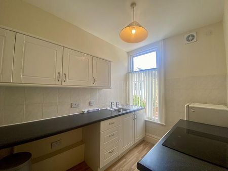 2 bedroom property to rent - Photo 3