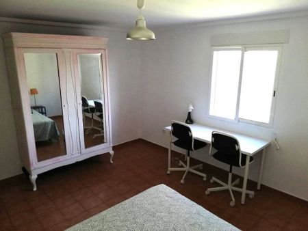 Calle Lanzarote, Valencia, Valencian Community 46011 - Photo 5